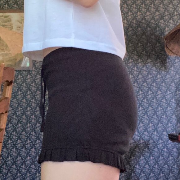 Zara Ruffle Edge Drawstring Lounge Short - Picture 4 of 7